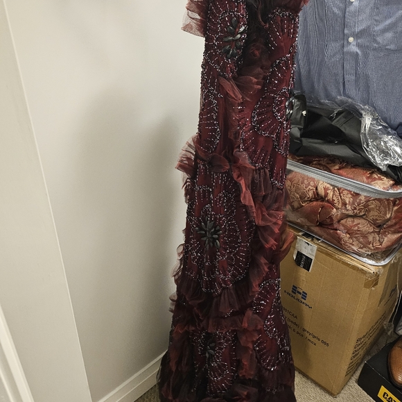 Evening dress - Picture 5 of 7